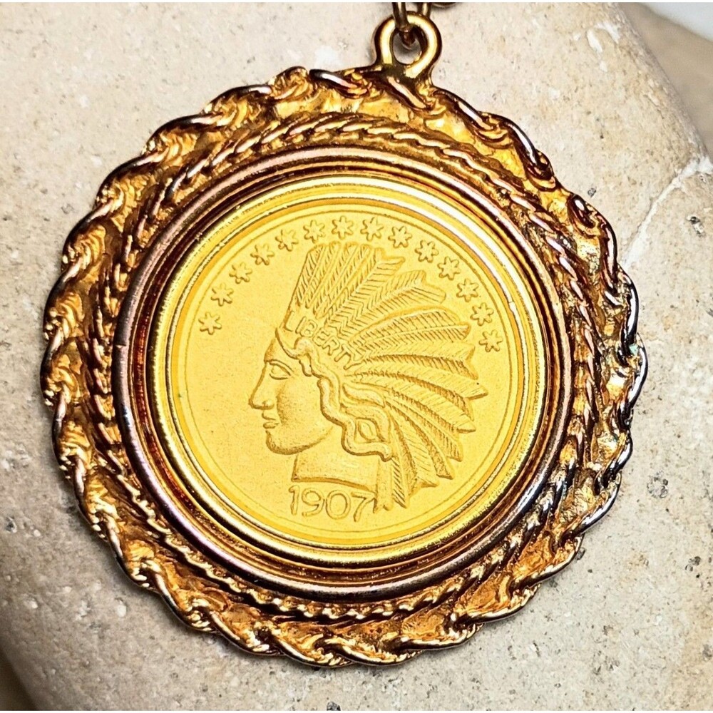 VINTAGE GOLD TONE 1907 Gold Indian Coin Medallion REPLICA Pendant Necklace Heavy